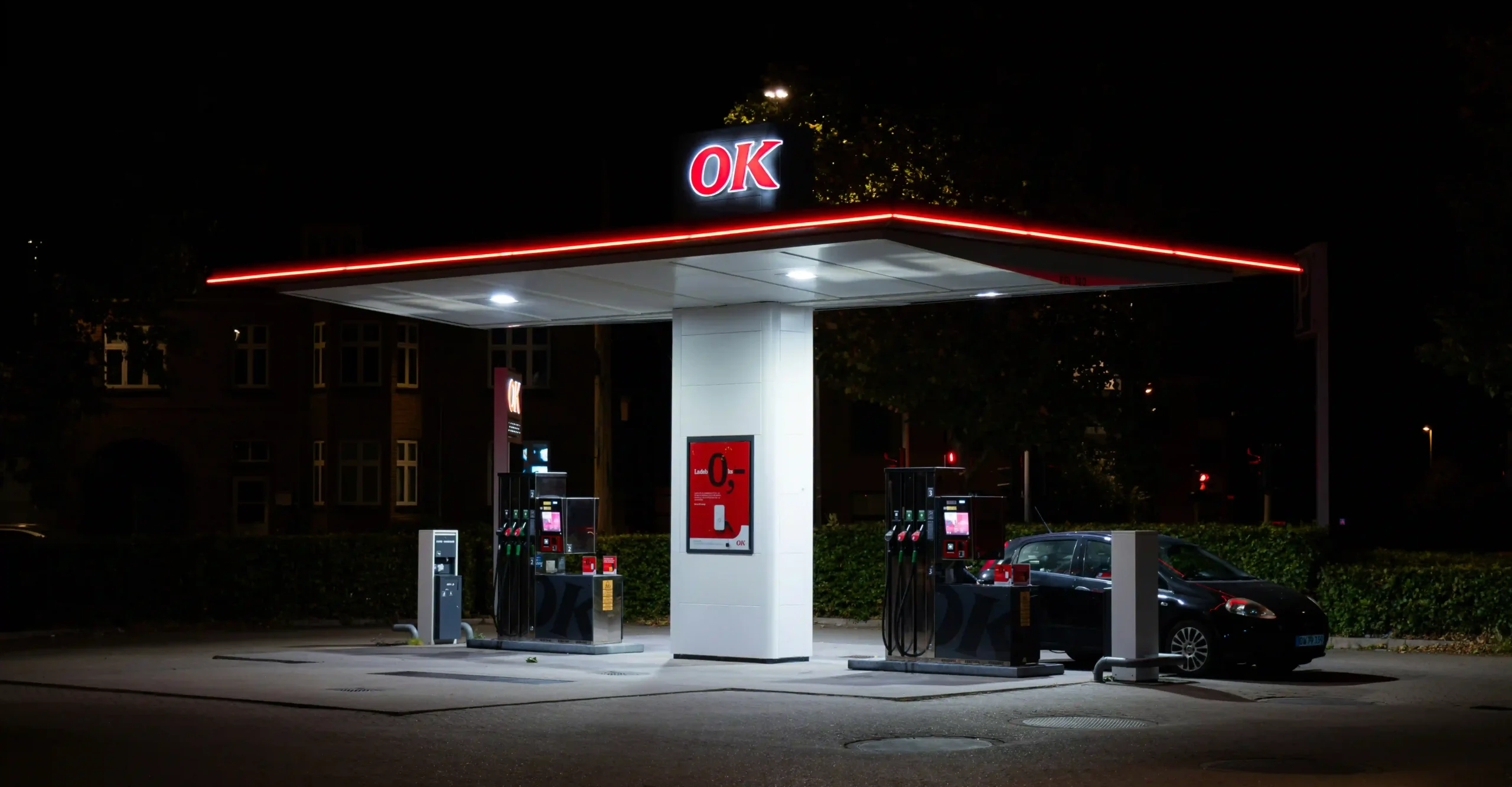 Canopy Fascia & Illuminated Logos