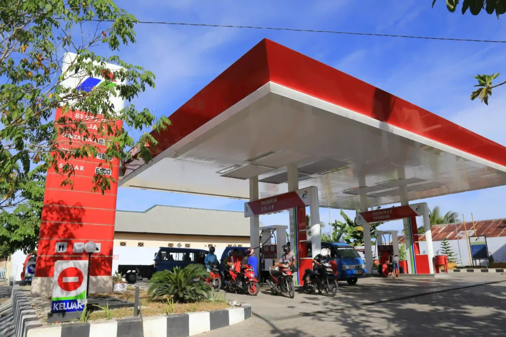 Modern gas station canopy with digital branding system